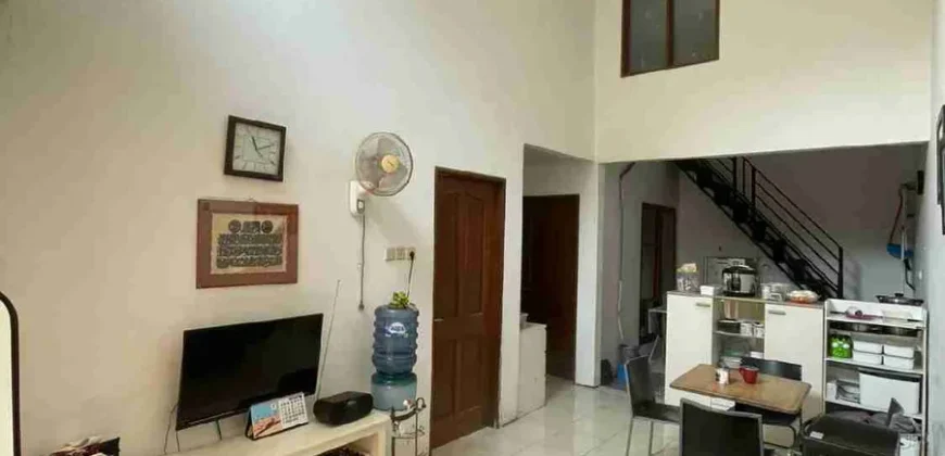 Rumah Dijual di Parigi